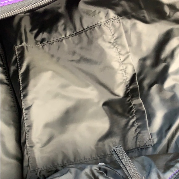 Under Armour Printed on the Run Tote - Picture 9 of 10